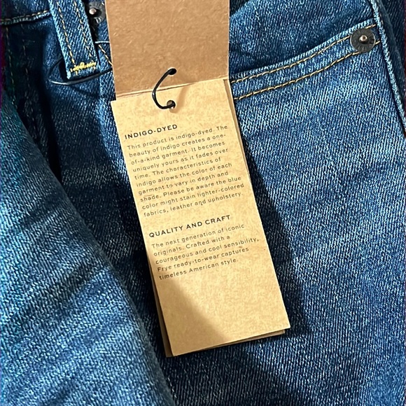 FRYE Addie Skinny Jeans in Laney (size 26) - Picture 6 of 7